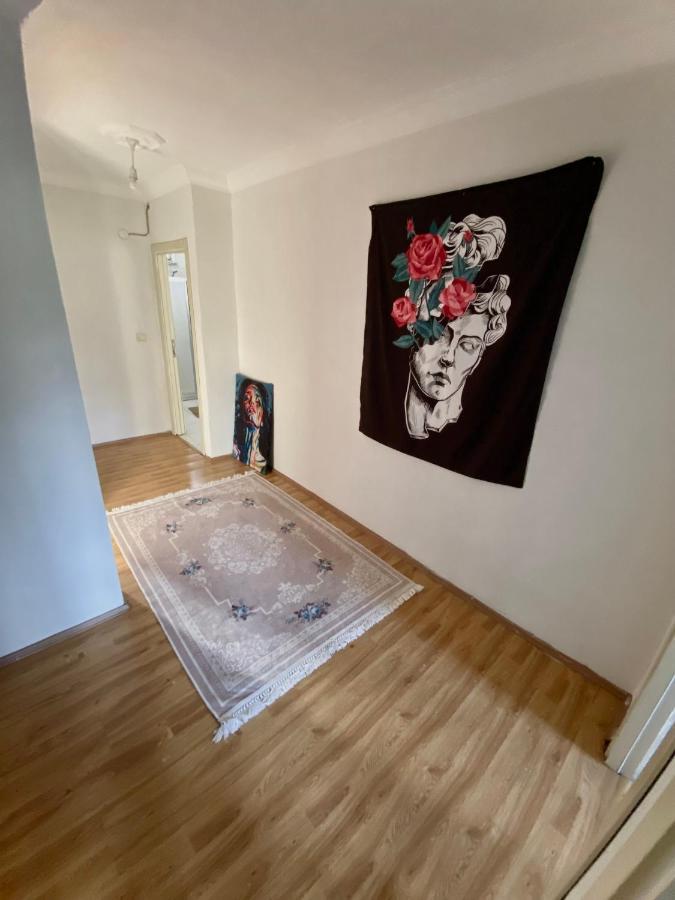 Appartement Spacious House Near The Airport à Arnavutkoy Extérieur photo